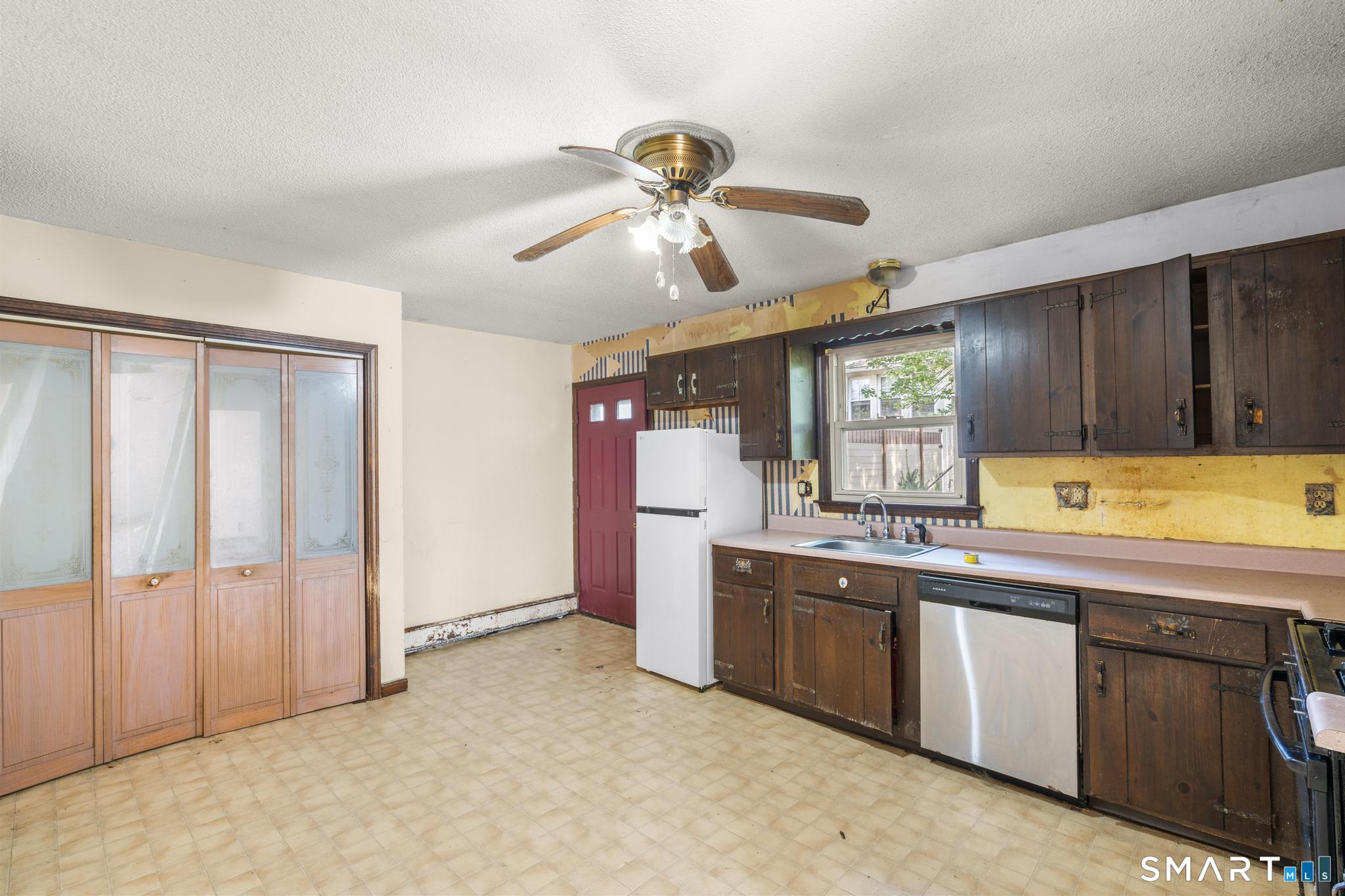 122 Bellevue Avenue West Haven CT 06516