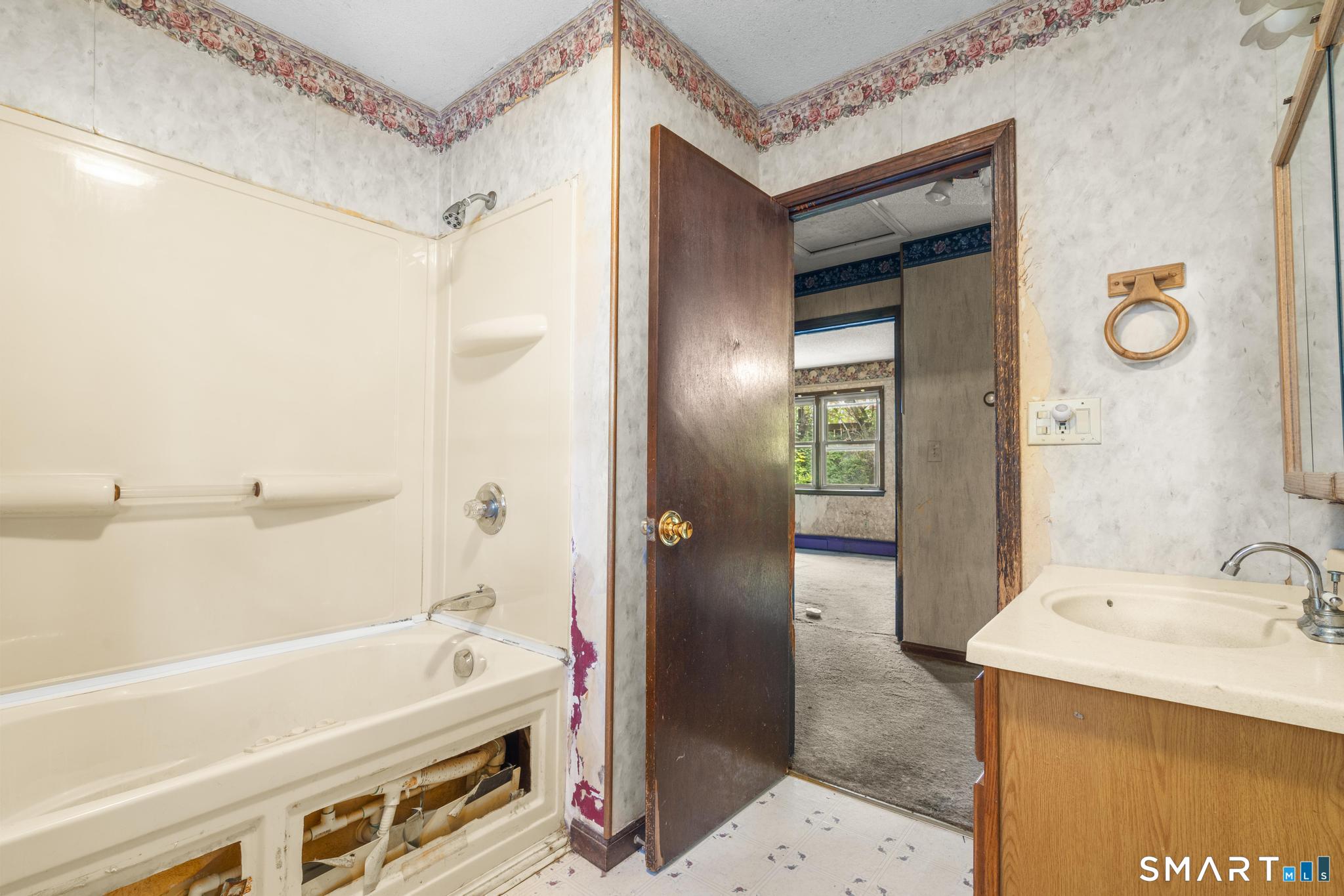122 Bellevue Avenue West Haven CT 06516