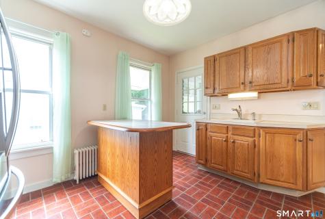 34 Sylvan Avenue Meriden CT 06451