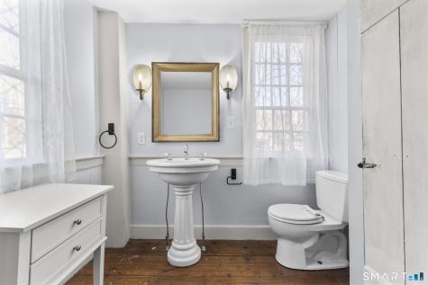 1 Ferry Road Chester CT 06412