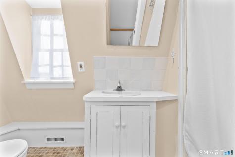 1 Ferry Road Chester CT 06412