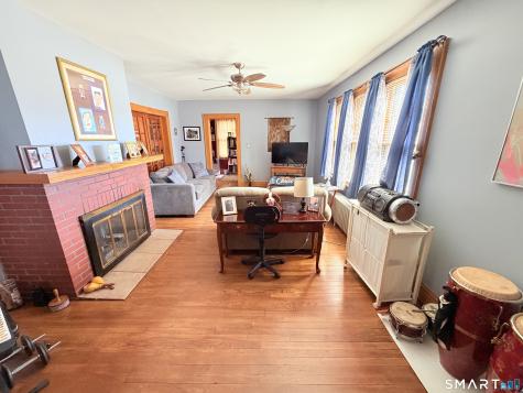12 Coolidge Street Hartford CT 06106