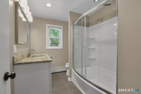 36 Mcdowell Road Middletown CT 06457