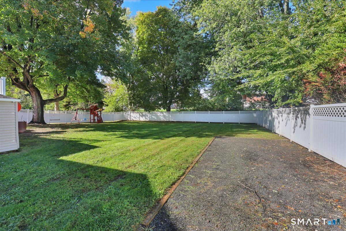 36 Mcdowell Road Middletown CT 06457