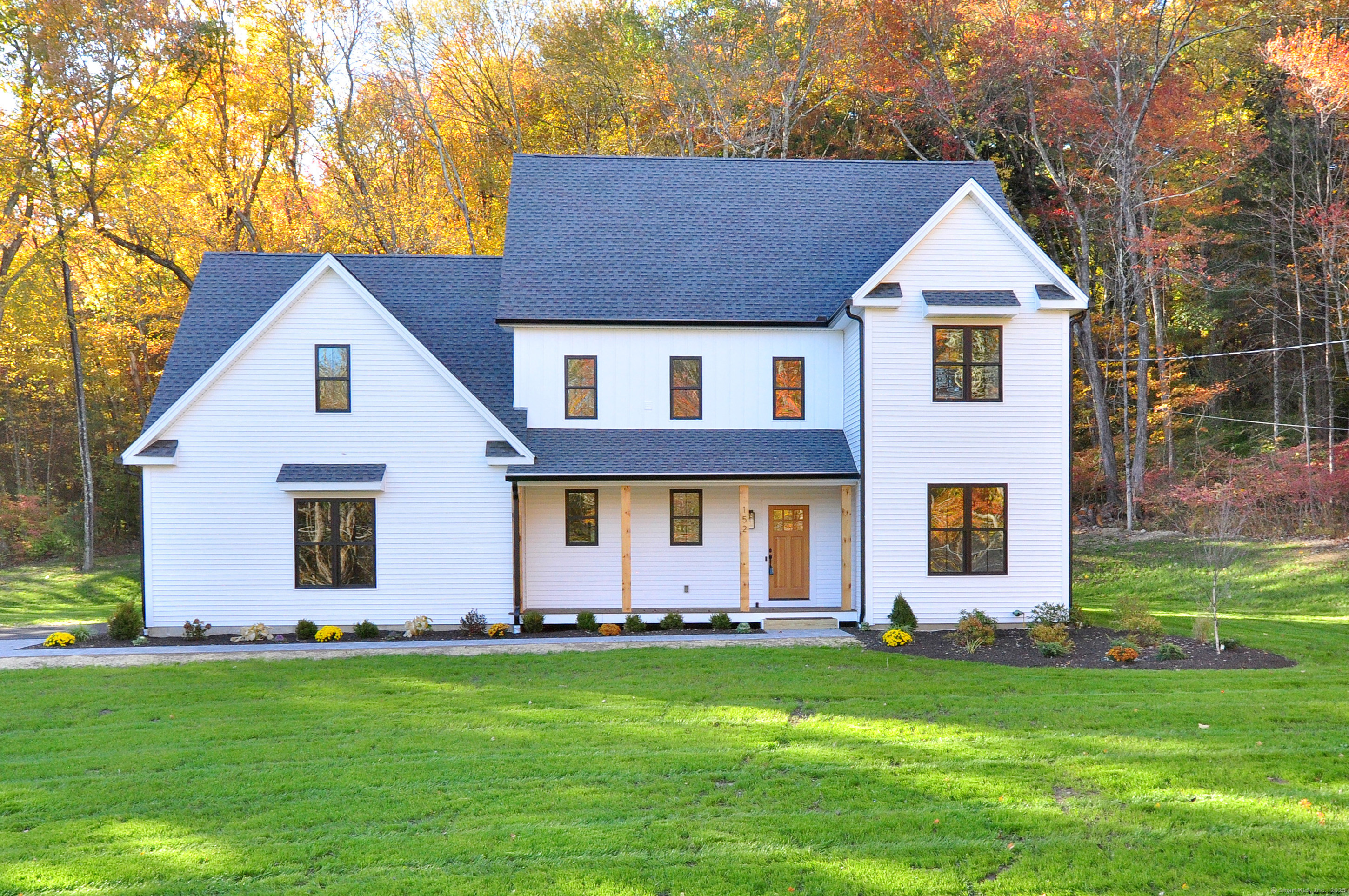 152 East Hill Road Canton CT 06019