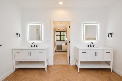 152 East Hill Road Canton CT 06019