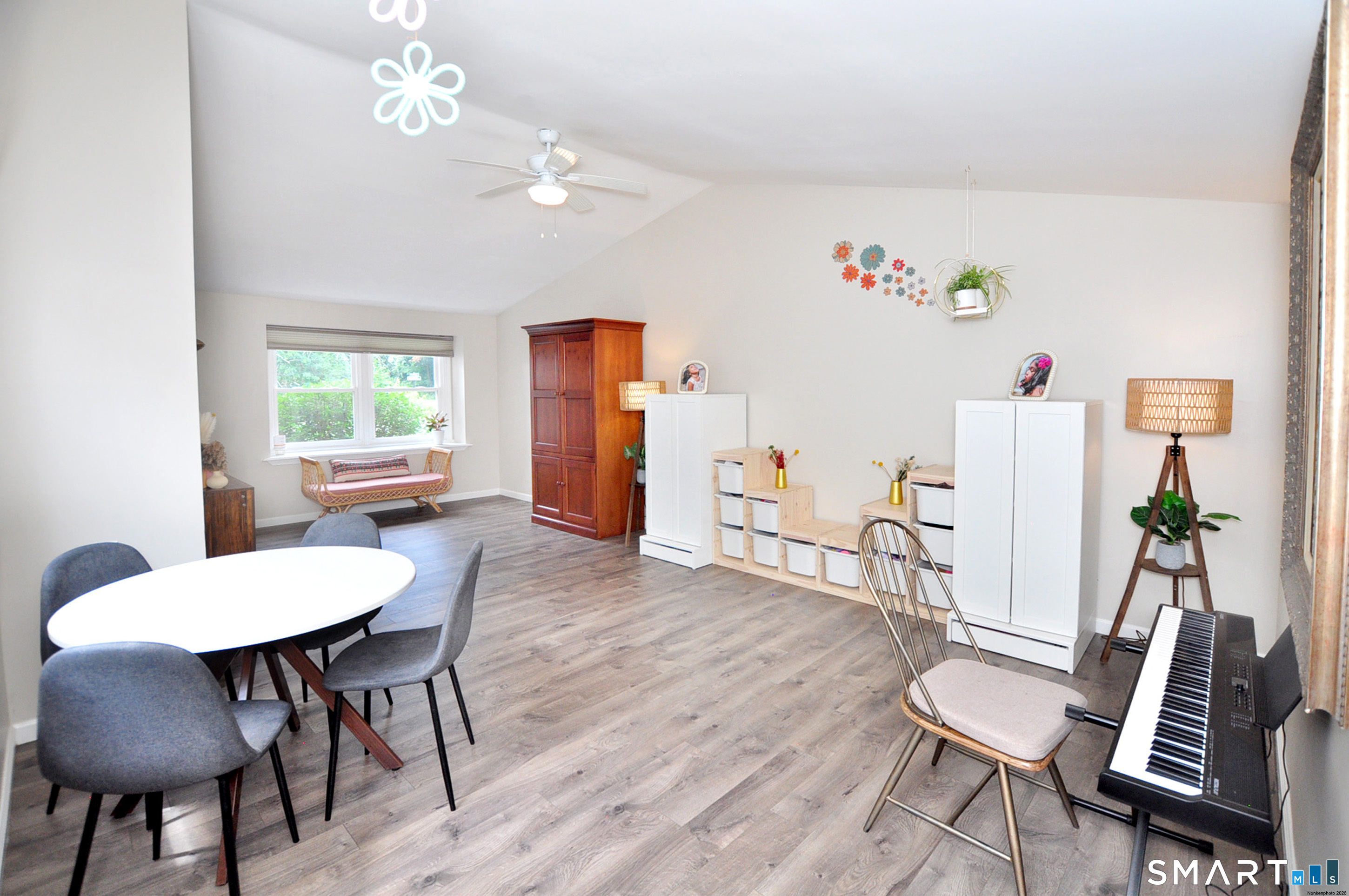 5 Field Drive Ellington CT 06029