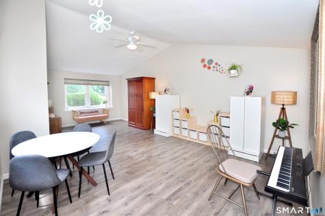5 Field Drive Ellington CT 06029