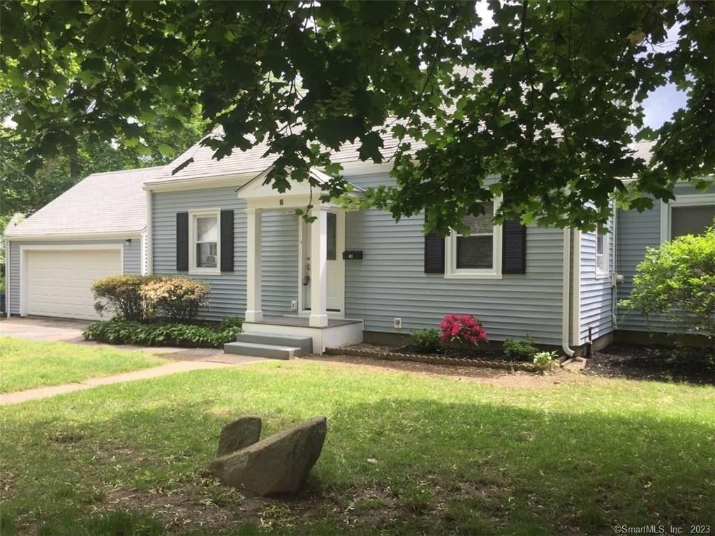 16 East Pasadena Place Bridgeport CT 06610