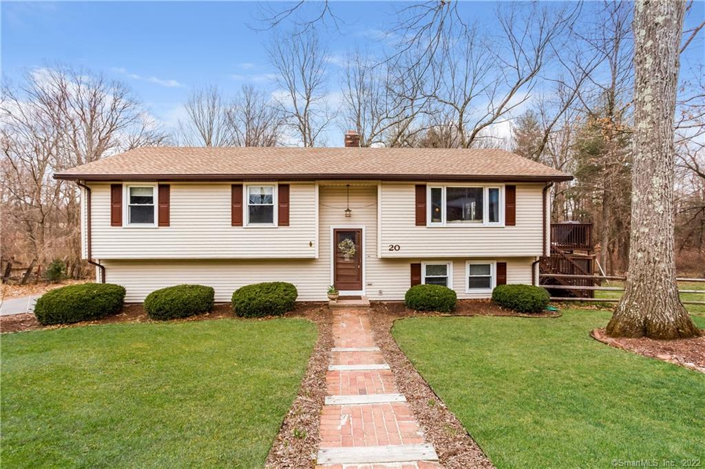 20 North Road East Granby CT 06026