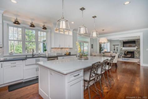 00 Old Farm Drive West Hartford CT 06107