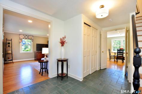 13 Cedar Hill Road Simsbury CT 06092