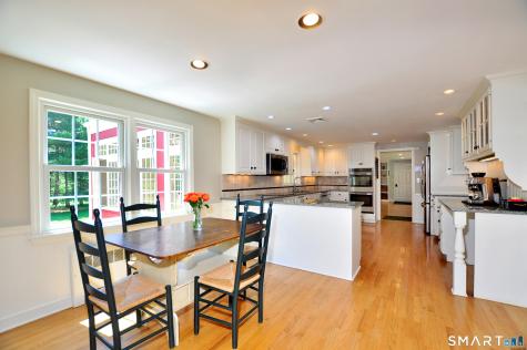 13 Cedar Hill Road Simsbury CT 06092