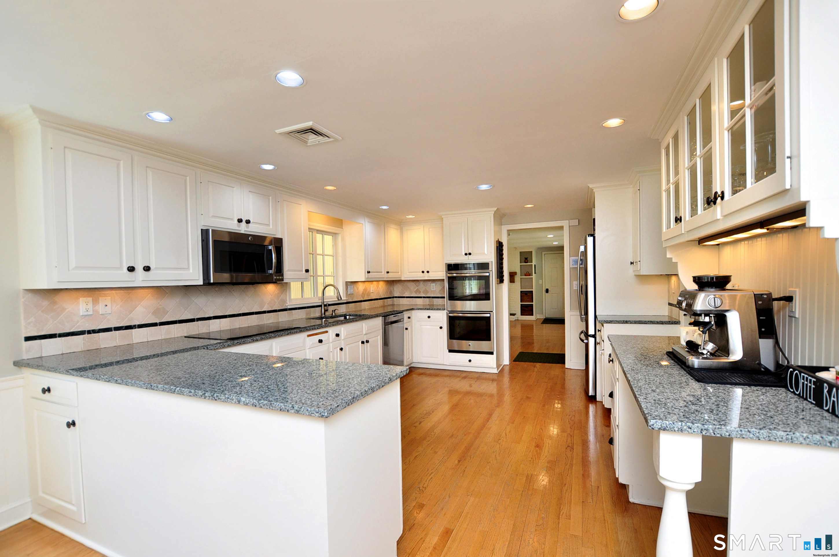 13 Cedar Hill Road Simsbury CT 06092