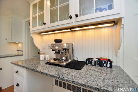 13 Cedar Hill Road Simsbury CT 06092