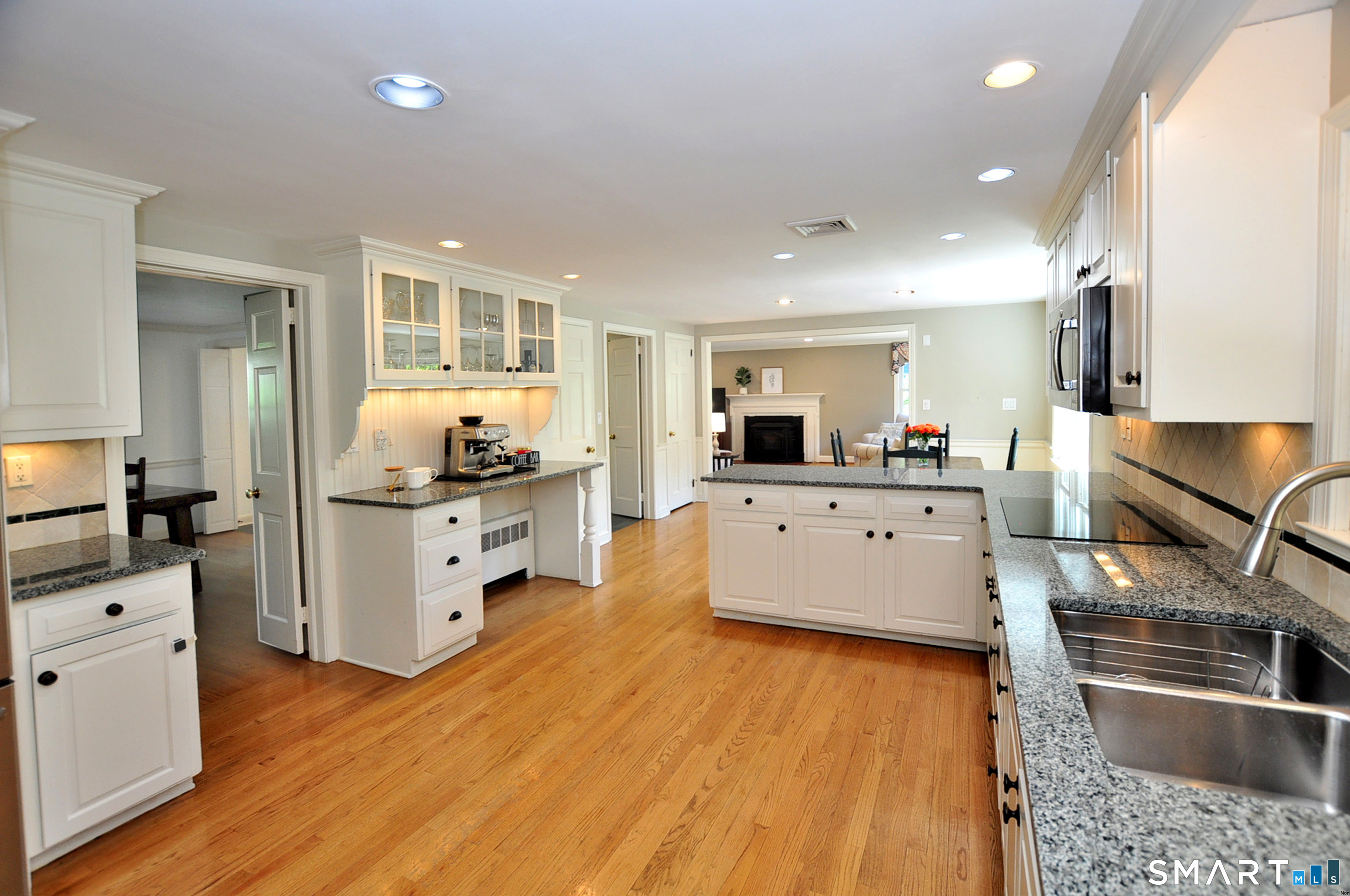 13 Cedar Hill Road Simsbury CT 06092