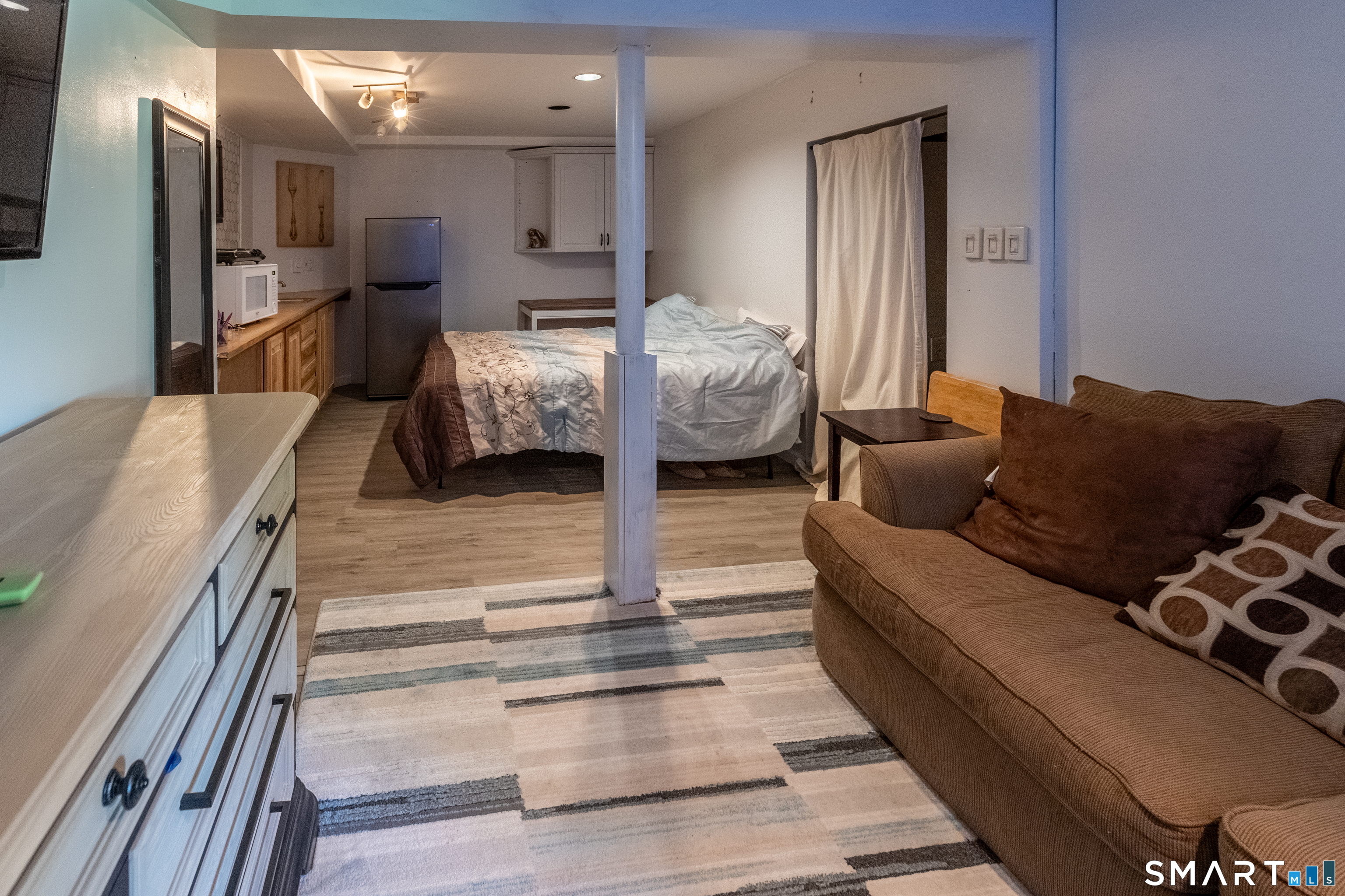 2 Quail Hollow Court Beacon Falls CT 06403