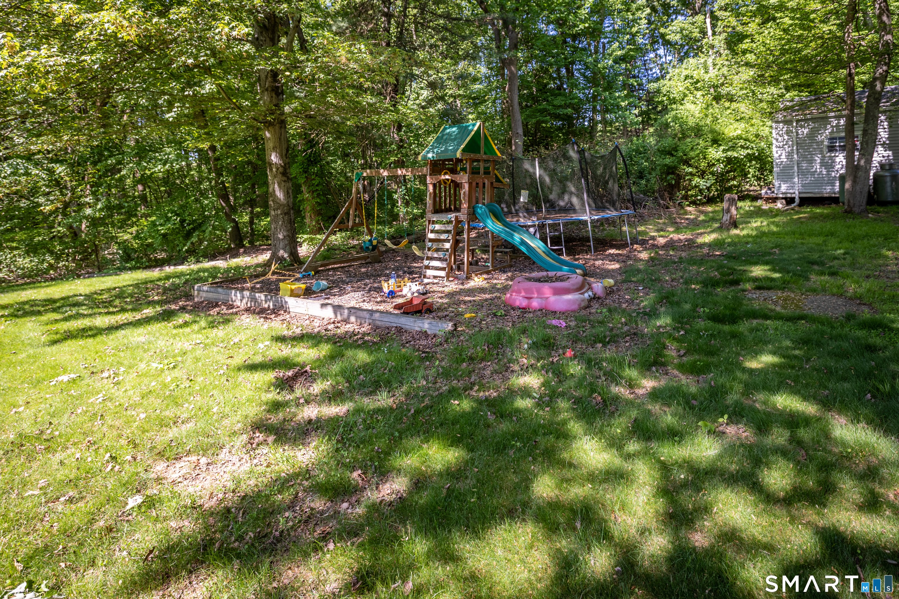 2 Quail Hollow Court Beacon Falls CT 06403