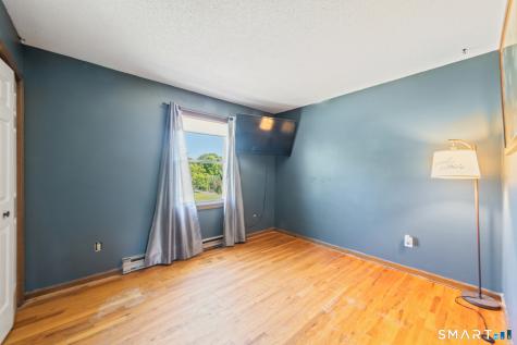 28 Charter Oak Drive Oxford CT 06478