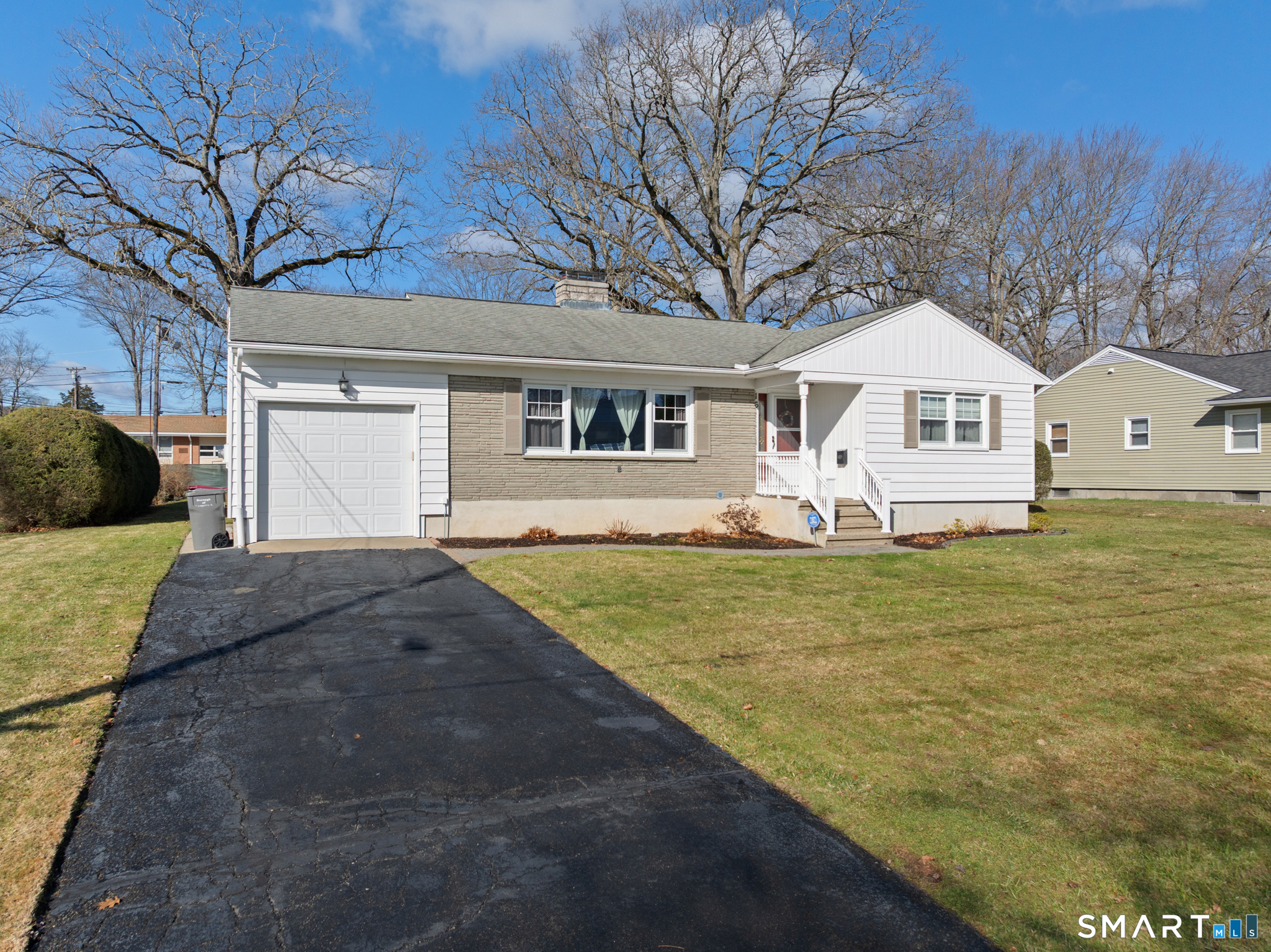 16 Phyllis Drive Naugatuck CT 06770