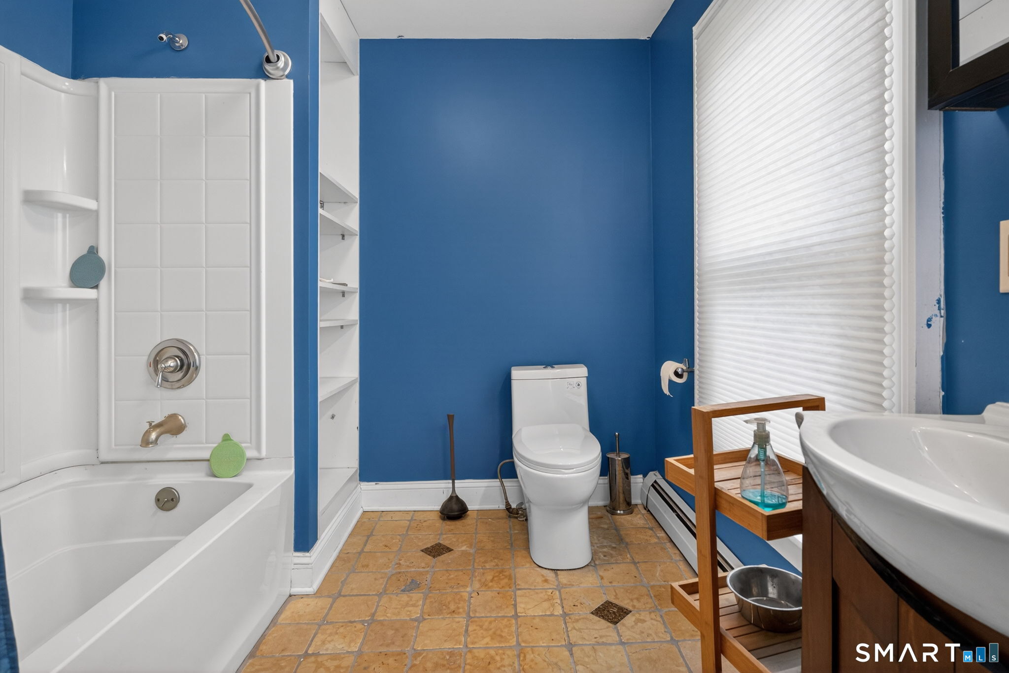 31 Bridge Street Montville CT 06353