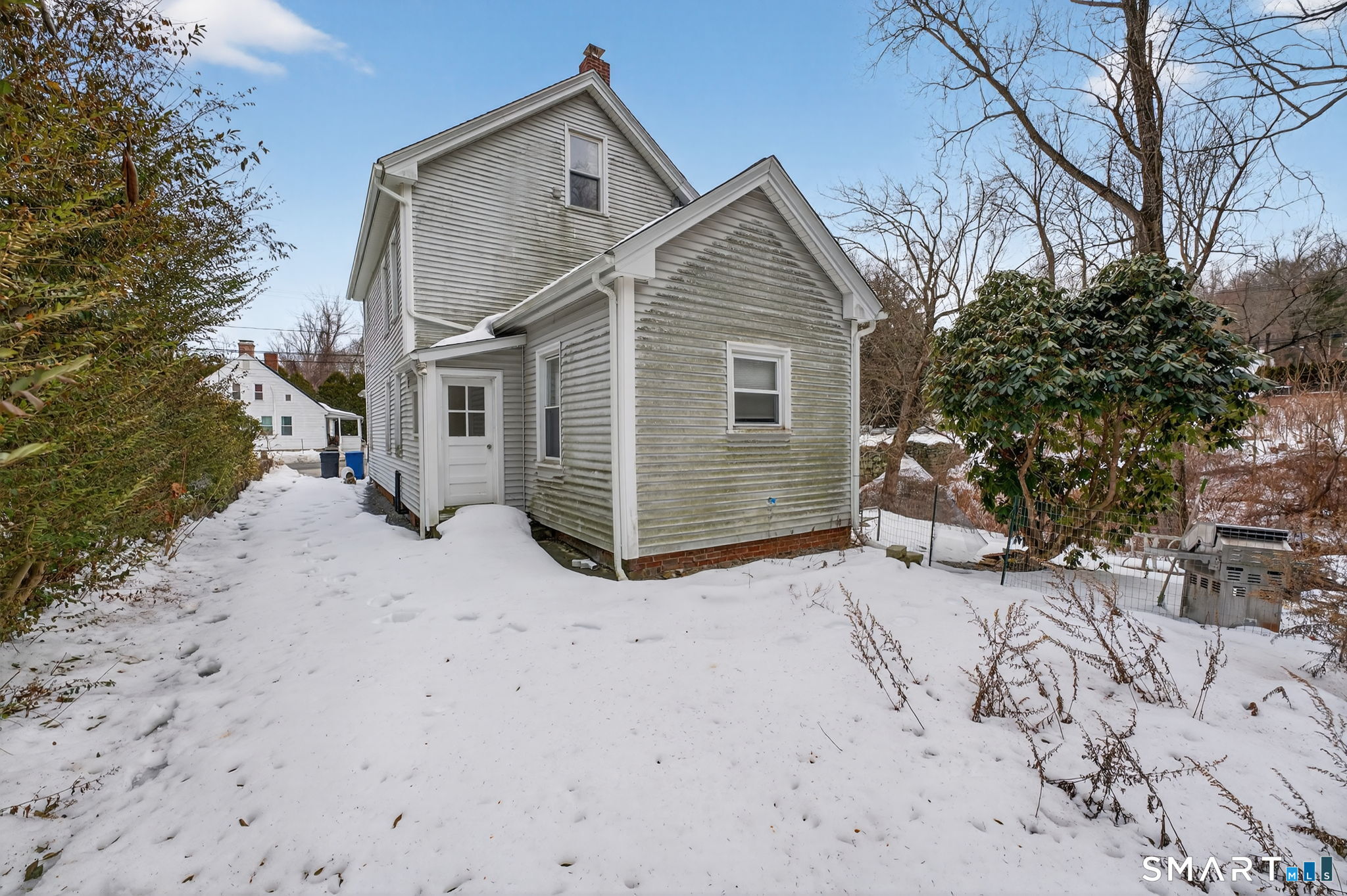 31 Bridge Street Montville CT 06353