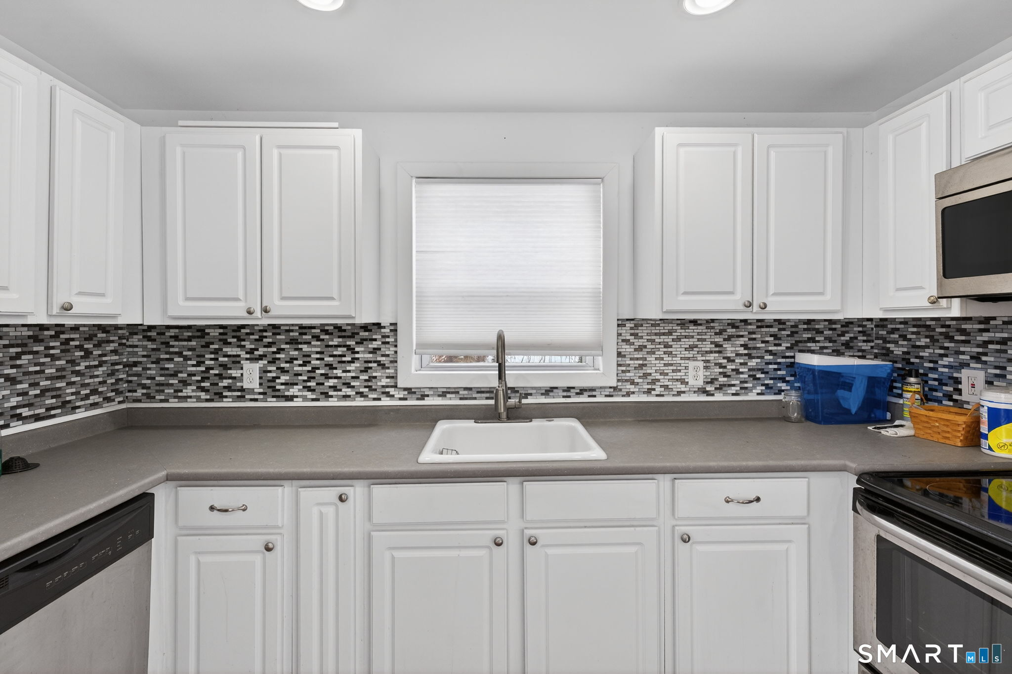 31 Bridge Street Montville CT 06353