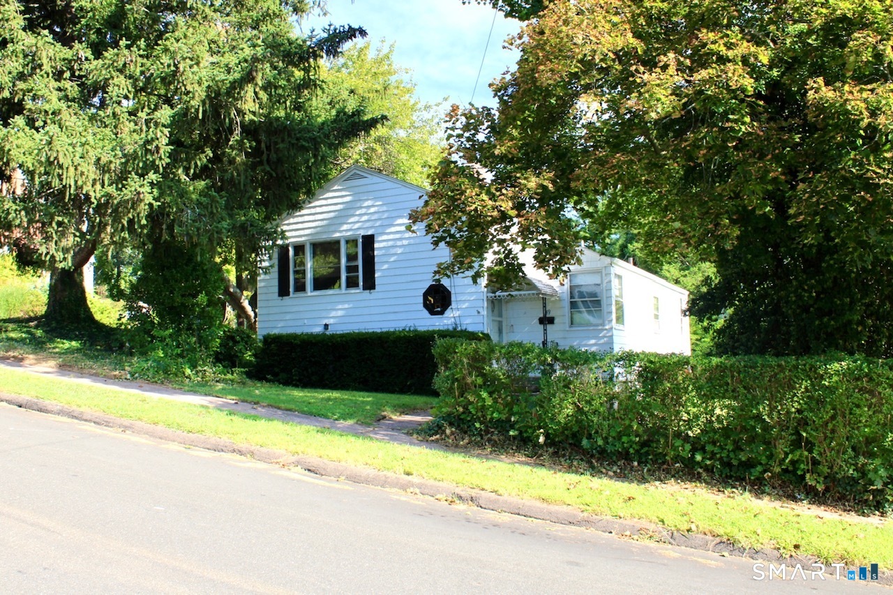49 Robert Street Hamden CT 06514