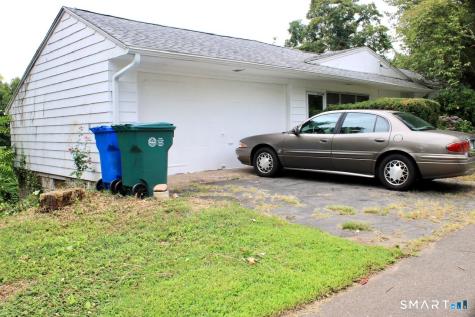 49 Robert Street Hamden CT 06514