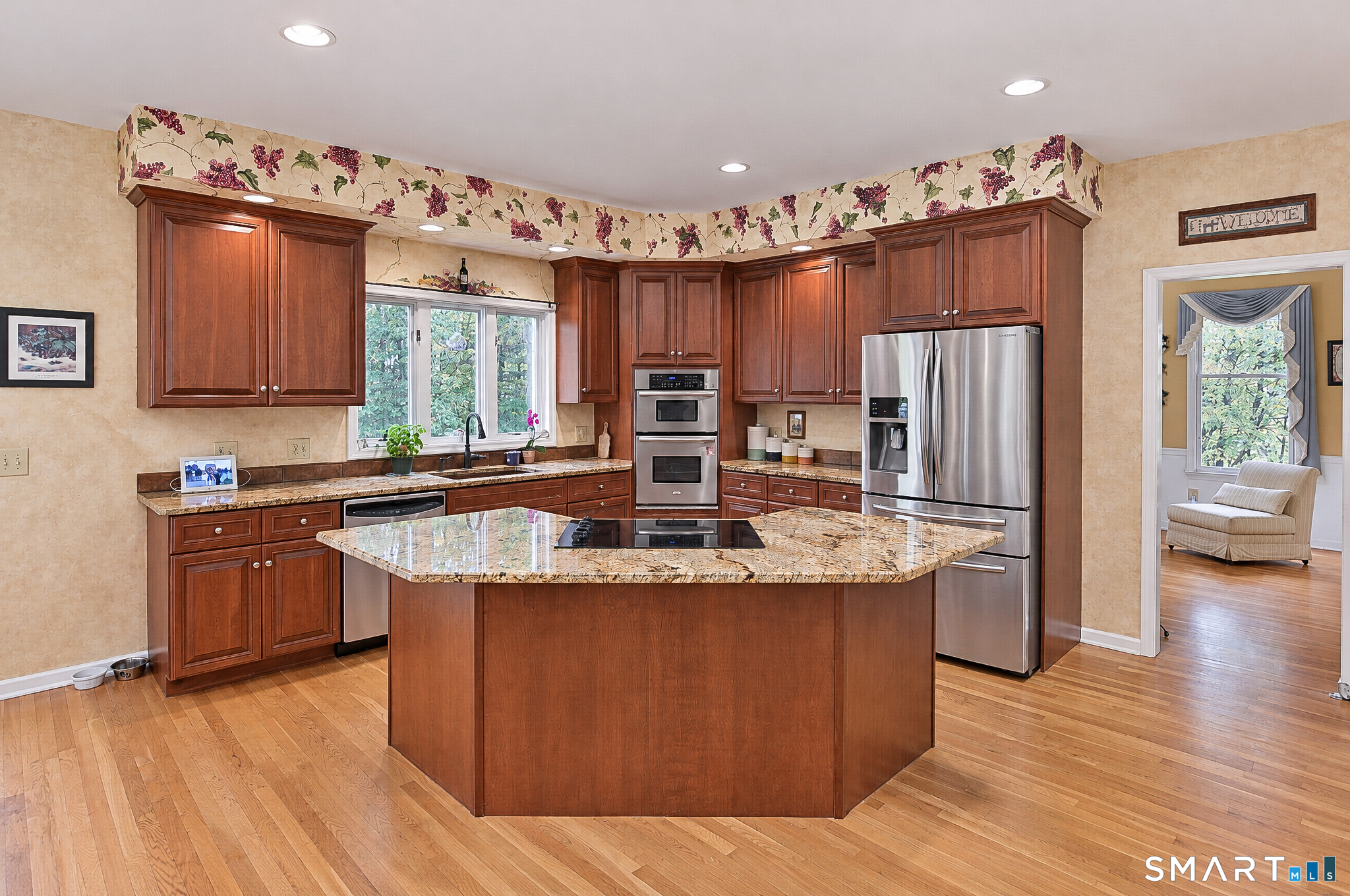 25 Maplewood Drive Danbury CT 06811