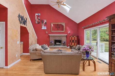 25 Maplewood Drive Danbury CT 06811