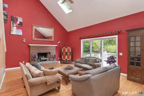 25 Maplewood Drive Danbury CT 06811