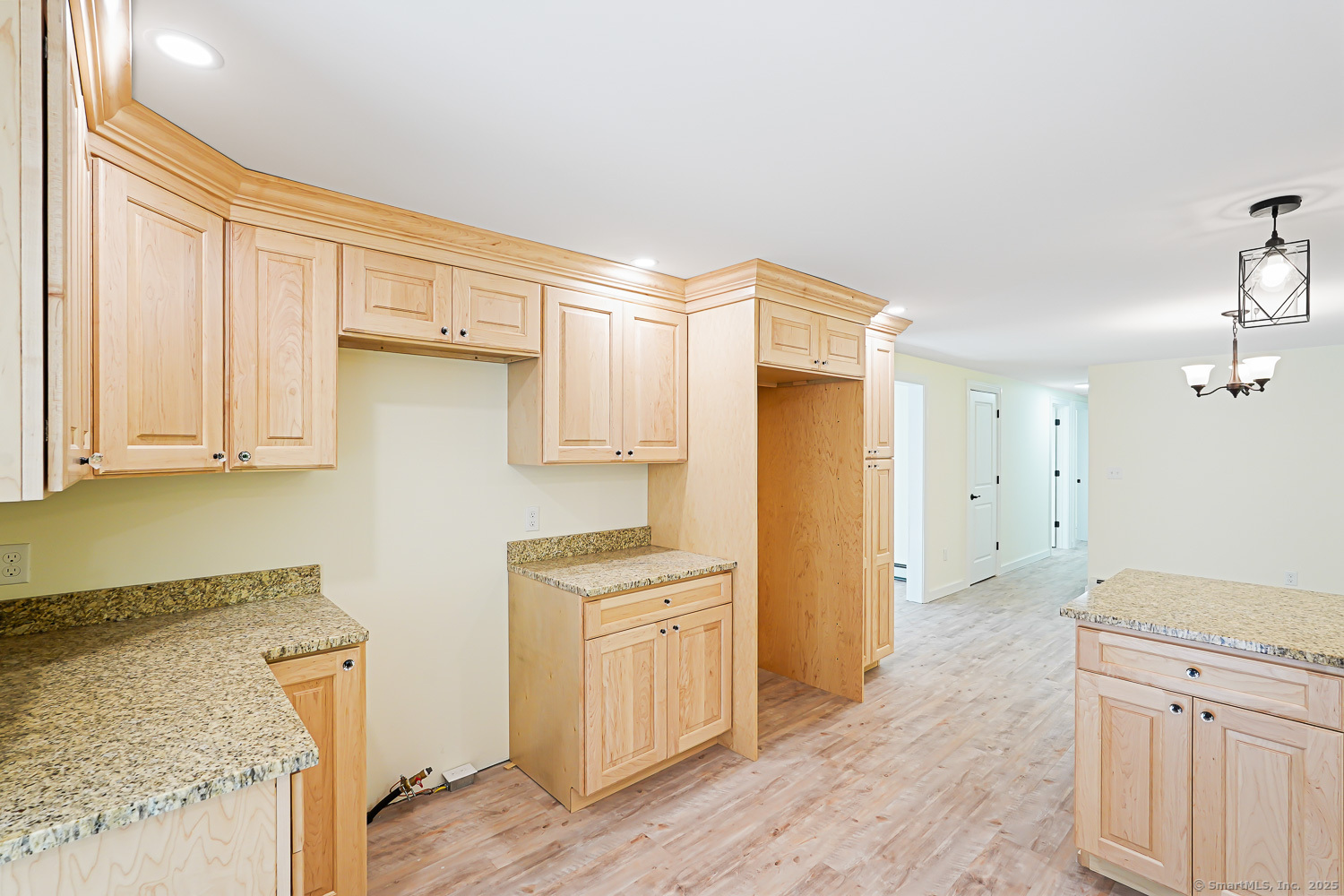 815 Mashamoquet Road Pomfret CT 06259