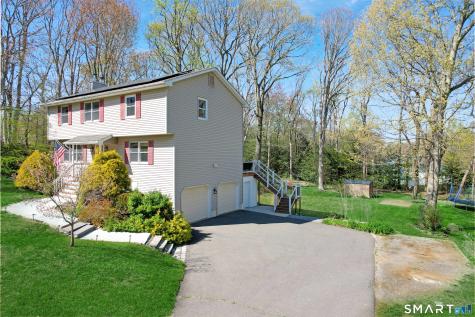 16 Stephen Court Prospect CT 06712