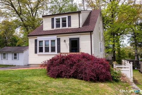 29 Namonee Trail East Hampton CT 06424