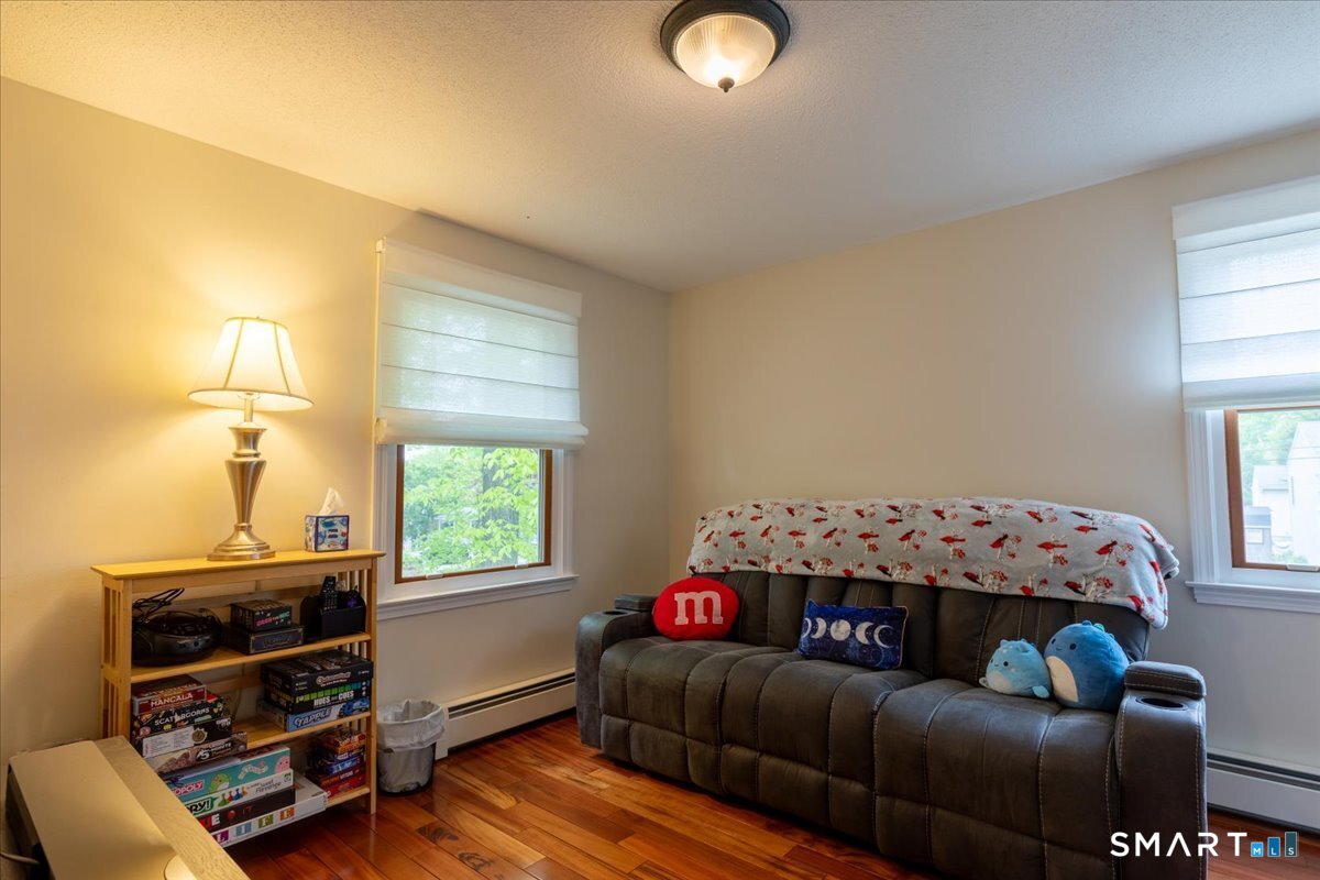29 Namonee Trail East Hampton CT 06424