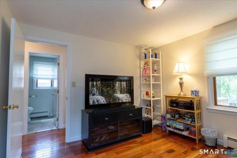 29 Namonee Trail East Hampton CT 06424