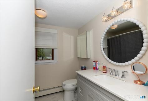 29 Namonee Trail East Hampton CT 06424