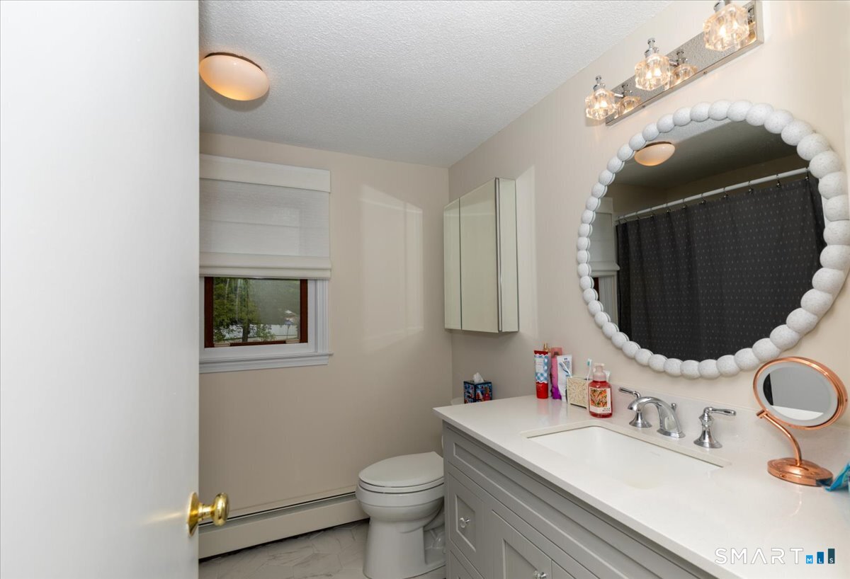 29 Namonee Trail East Hampton CT 06424