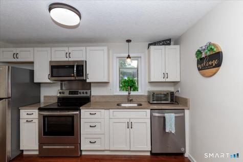 29 Namonee Trail East Hampton CT 06424
