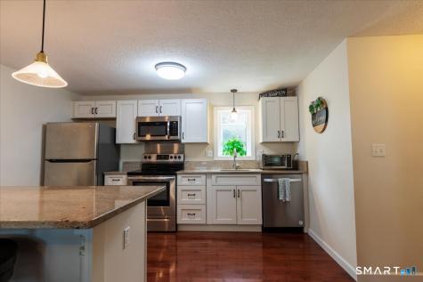 29 Namonee Trail East Hampton CT 06424