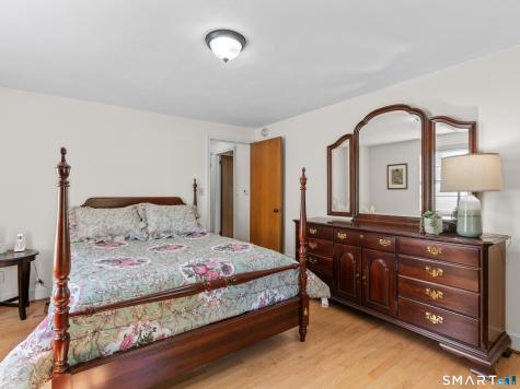 178 Clifton Avenue West Hartford CT 06107