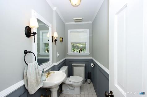 1670 Hartford Turnpike North Haven CT 06473