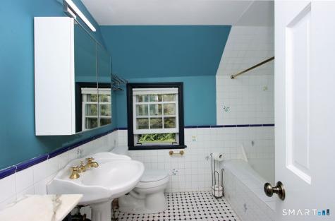 1670 Hartford Turnpike North Haven CT 06473