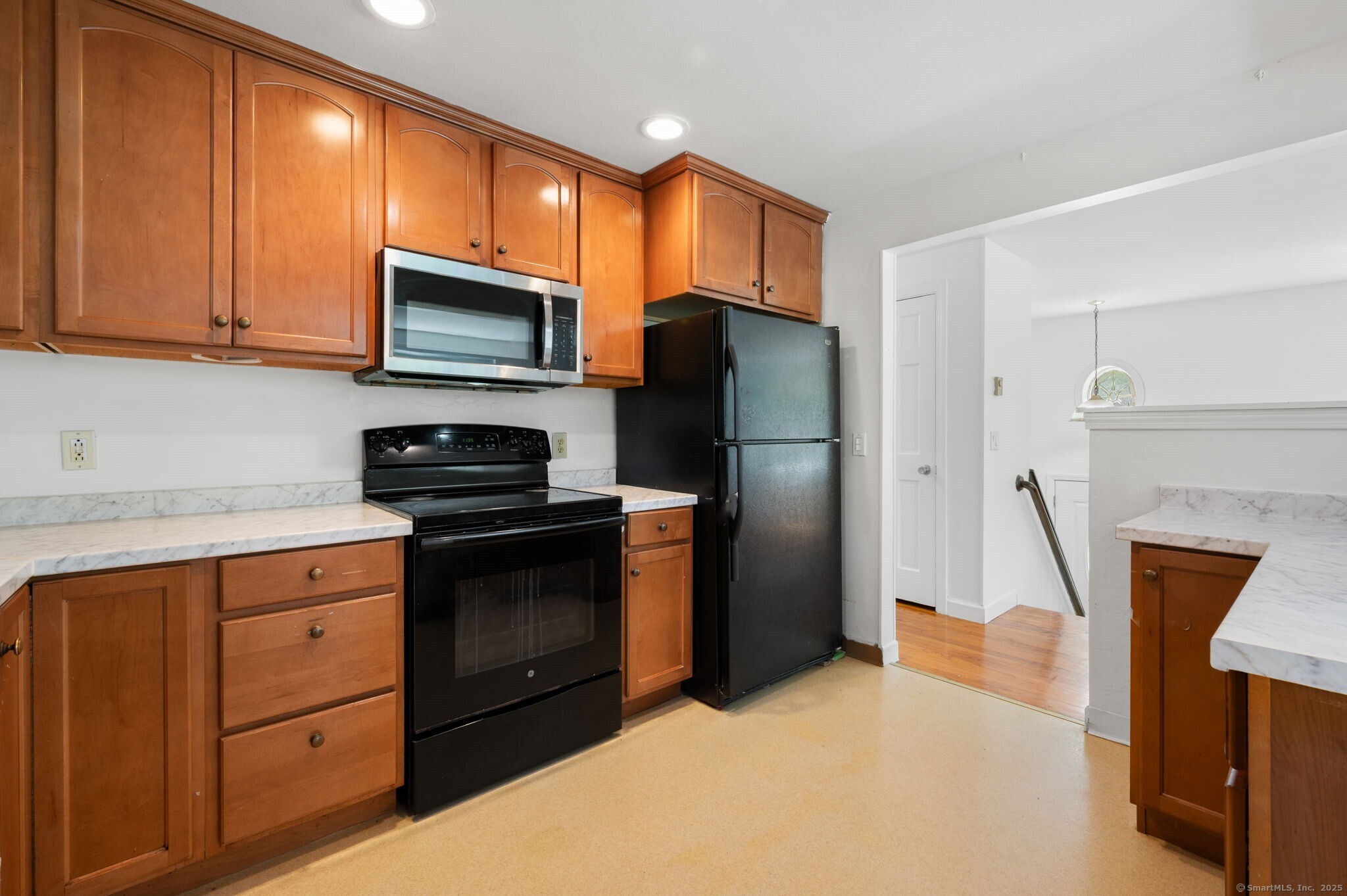 37 Stoneywood Drive East Lyme CT 06357