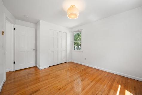 37 Stoneywood Drive East Lyme CT 06357