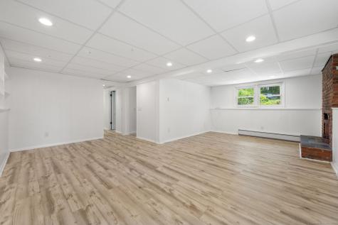 37 Stoneywood Drive East Lyme CT 06357