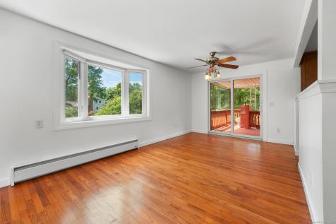 37 Stoneywood Drive East Lyme CT 06357