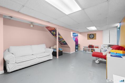 17 Alton Road Stamford CT 06906