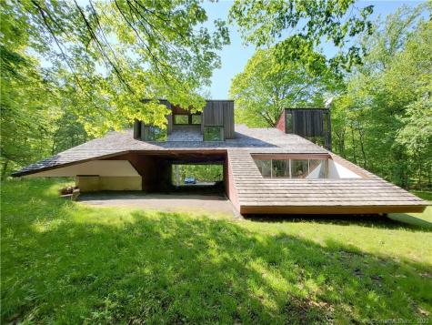 175 Chestnut Lane Hamden CT 06518